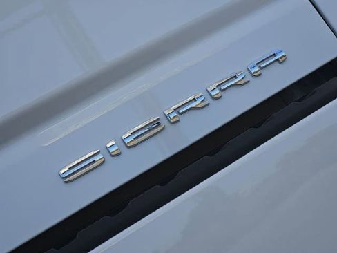 New 2026 GMC Sierra 3500 Denali w/ Denali Reserve Package image 7