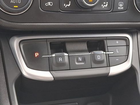 Used 2024 GMC Terrain SLT image 14