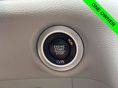 Used 2023 Chrysler Voyager LX FWD image 15