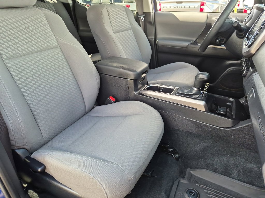 Used 2023 Toyota Tacoma SR5 w/ Technology Package AWD/4WD image 31