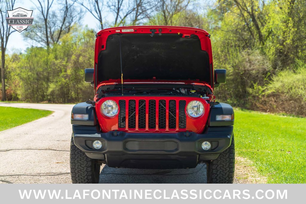 Used 2020 Jeep Gladiator Sport w/ Technology Group AWD/4WD image 33