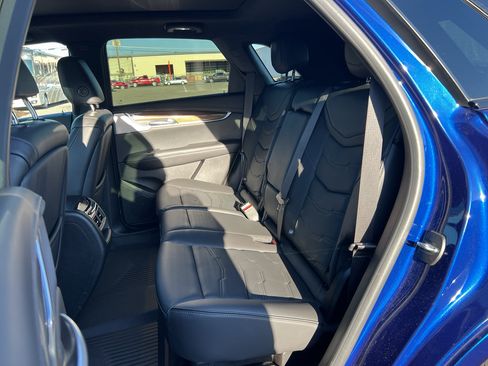Used 2023 Cadillac XT5 Sportv w/ Platinum Package AWD/4WD image 26