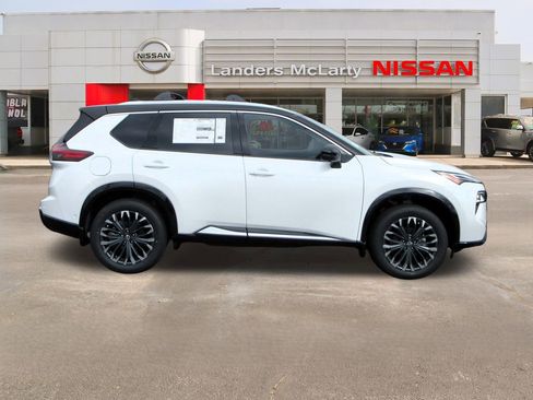 New 2026 Nissan Rogue Platinum w/ Platinum Premium Package AWD/4WD image 2