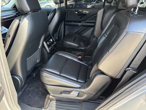 Used 2024 Lincoln Aviator 2WD w/ Premium Package image 15