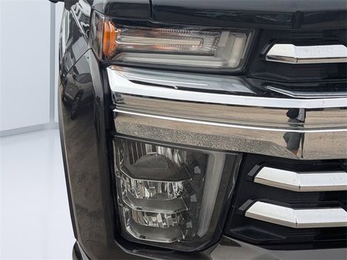 Used 2020 Chevrolet Silverado 3500 High Country w/ Z71 Off-Road Package image 9