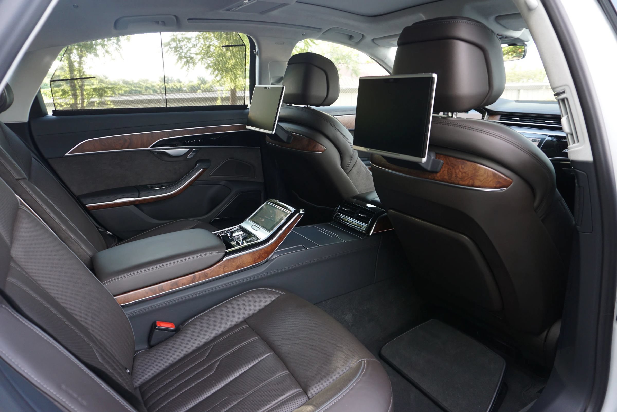 Used 2020 Audi A8 L 4.0T w/ Sport Plus Package AWD/4WD image 26