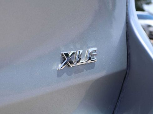 Used 2014 Toyota Sienna XLE FWD image 7