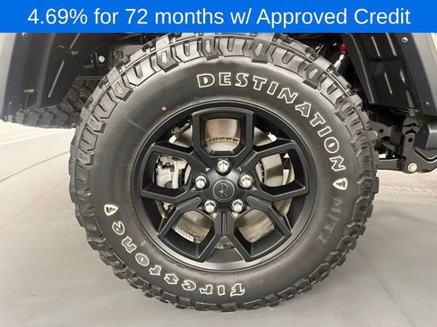 Used 2024 Jeep Gladiator Sport image 10