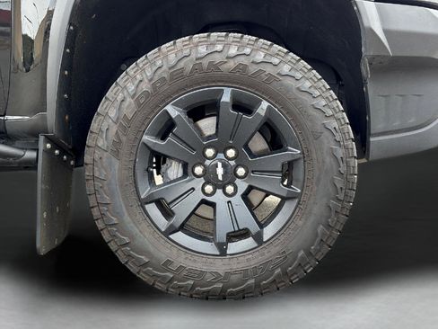 Used 2018 Chevrolet Colorado ZR2 w/ ZR2 Midnight Special Edition AWD/4WD image 10