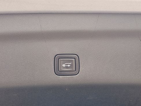 Used 2023 Chevrolet Tahoe High Country w/ Premium Package 2 image 40