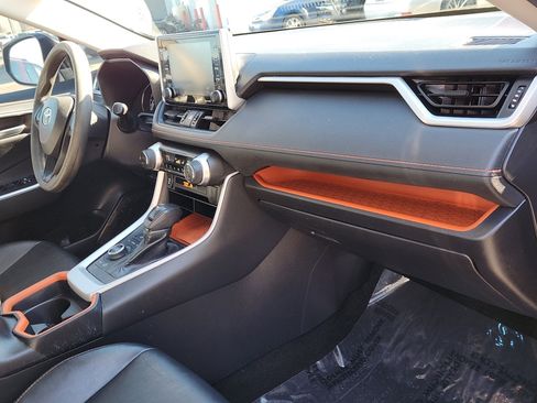 Used 2019 Toyota RAV4 Adventure image 31