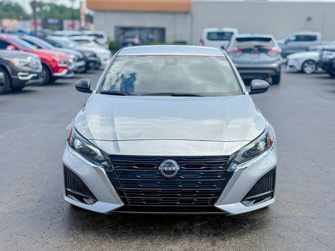 Used 2024 Nissan Altima 2.5 S FWD image 5