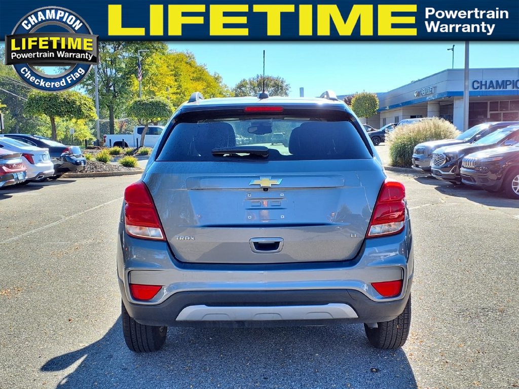 Used 2020 Chevrolet Trax LT w/ LT Convenience Package FWD image 6