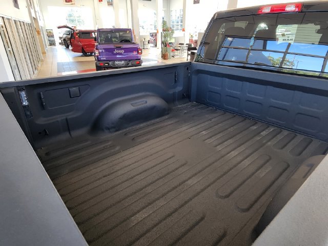 Used 2025 RAM 2500 Big Horn AWD/4WD image 15