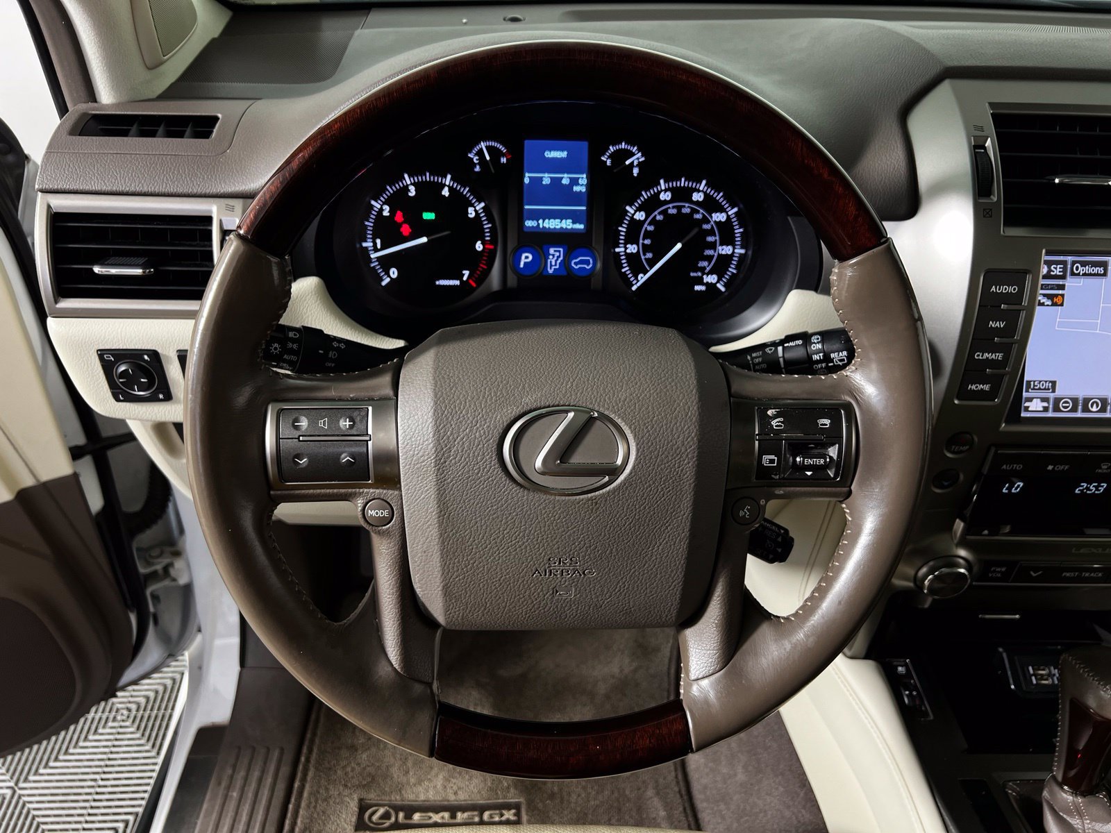 Used 2017 Lexus GX 460 Premium w/ Premium Package AWD/4WD image 11