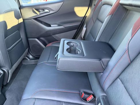 Used 2025 Chevrolet Equinox RS AWD/4WD image 16