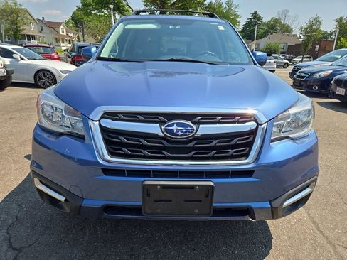 Used 2017 Subaru Forester 2.5i Limited AWD/4WD image 2