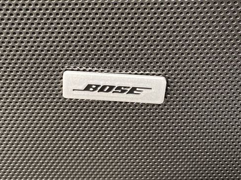 Certified 2025 Cadillac XT6 Premium Luxury FWD image 17