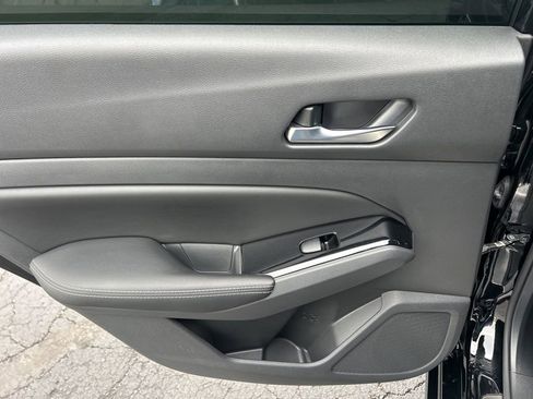 Used 2024 Nissan Altima 2.5 SL FWD image 36