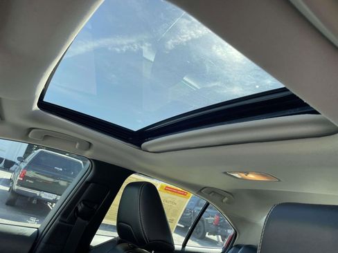 Used 2021 Toyota Corolla XLE image 25