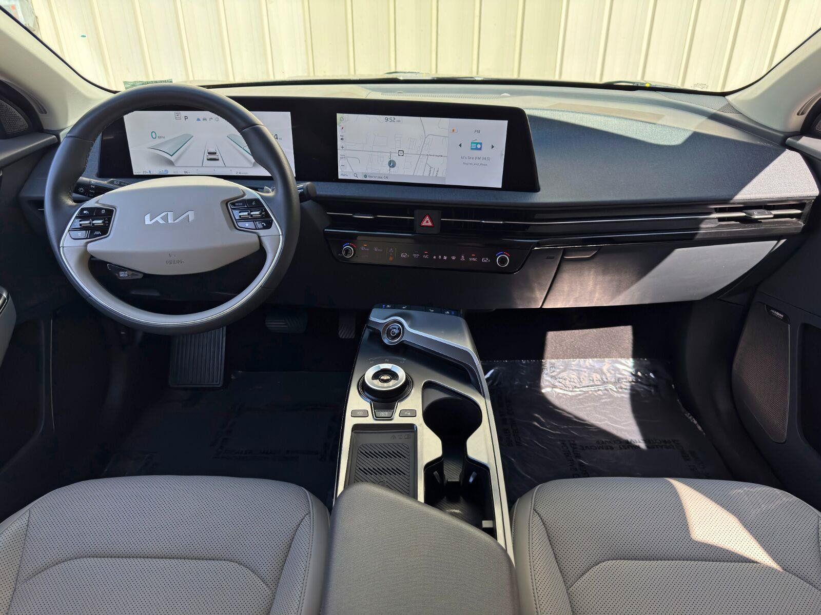 Used 2022 Kia EV6 Wind RWD image 12