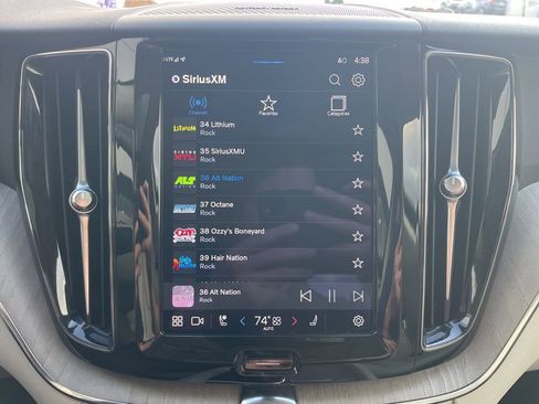 Certified 2023 Volvo XC60 B5 Plus w/ Climate Package image 38