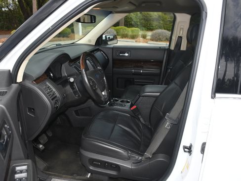 Used 2017 Ford Flex Limited image 7