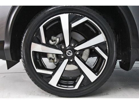 Certified 2022 Nissan Rogue Sport SL image 29