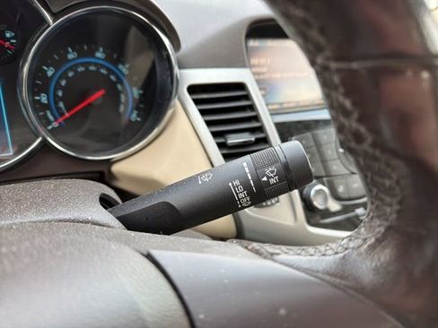 Used 2014 Chevrolet Cruze Diesel image 33