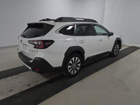 Used 2023 Subaru Outback Limited image 4