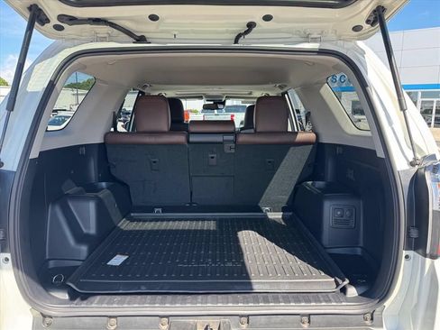 Used 2023 Toyota 4Runner Limited RWD image 10