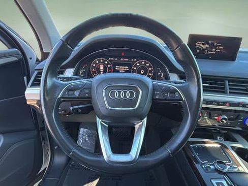 Used 2019 Audi Q7 2.0T Premium w/ Cold Weather Package image 11