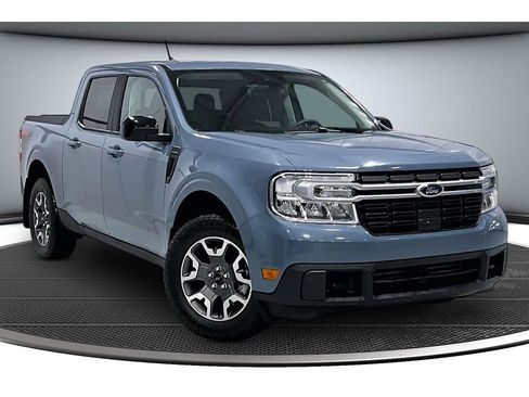 Used 2024 Ford Maverick Lariat w/ FX4 Off-Road Package image 2