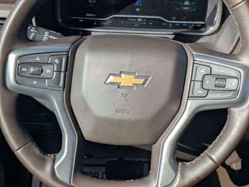 Used 2023 Chevrolet Suburban LT image 20