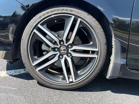 Used 2016 Honda Accord Sport image 11