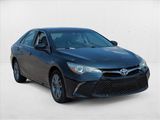 Used 2016 Toyota Camry SE image 3