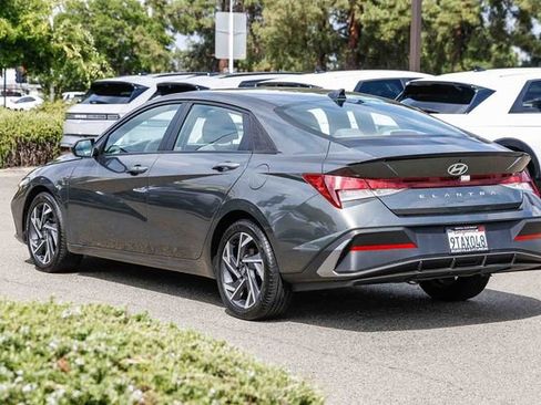 Certified 2025 Hyundai Elantra Sport FWD image 2