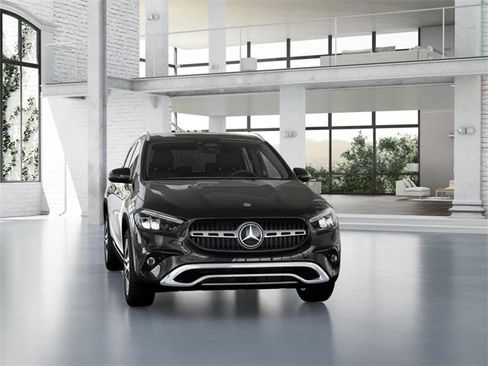 New 2025 Mercedes-Benz GLA 250 4MATIC image 8