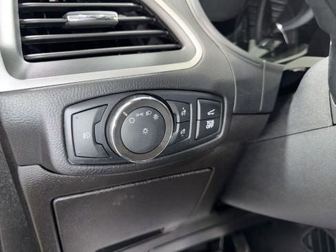 Used 2022 Ford Edge SEL w/ Convenience Package image 16