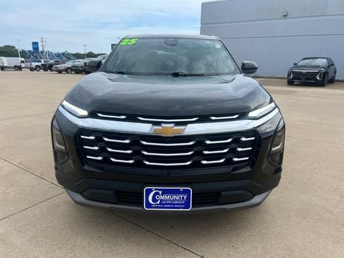 Certified 2025 Chevrolet Equinox LT AWD/4WD image 8