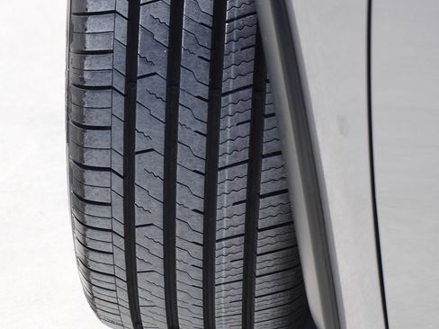 Used 2019 Mitsubishi Outlander SE image 5