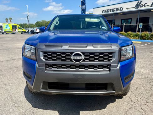Used 2025 Nissan Frontier SV RWD image 6