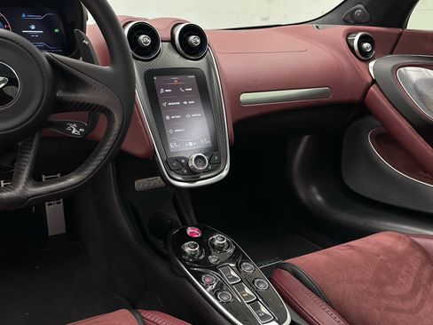 Used 2025 McLaren GTS RWD image 19