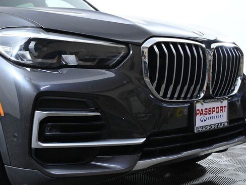 Used 2022 BMW X5 xDrive40i w/ Premium Package image 5