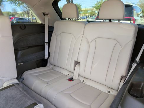 Used 2017 Audi Q7 2.0T Premium Plus image 40