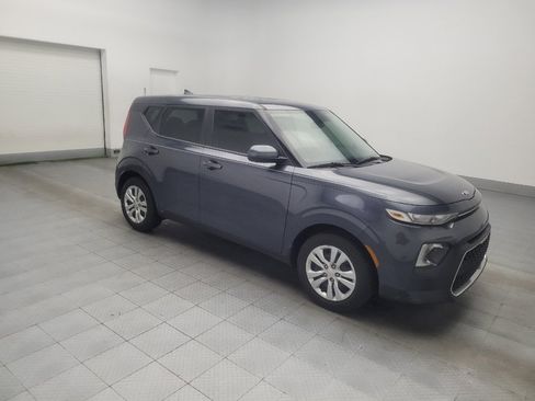 Used 2020 Kia Soul LX FWD image 11