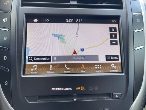 Used 2019 Lincoln MKC Select w/ Select Plus Package FWD image 28