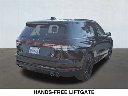 Used 2025 Lincoln Aviator Reserve w/ Luxury Package image 5