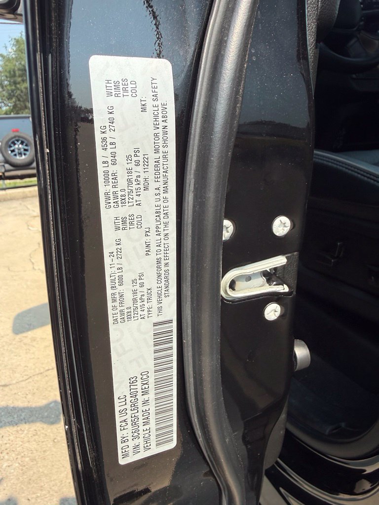 Used 2024 RAM 2500 Laramie w/ Safety Group AWD/4WD image 23