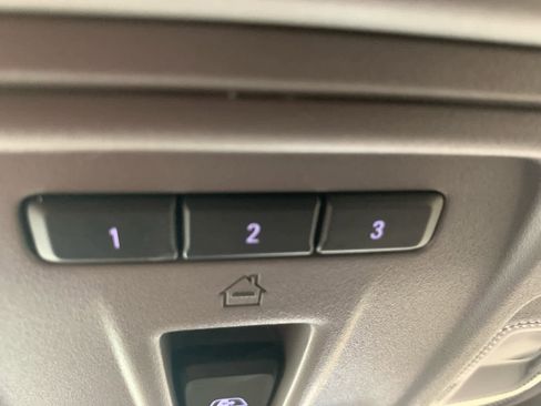 Used 2023 Chevrolet Silverado 1500 LTZ w/ Technology Package AWD/4WD image 41